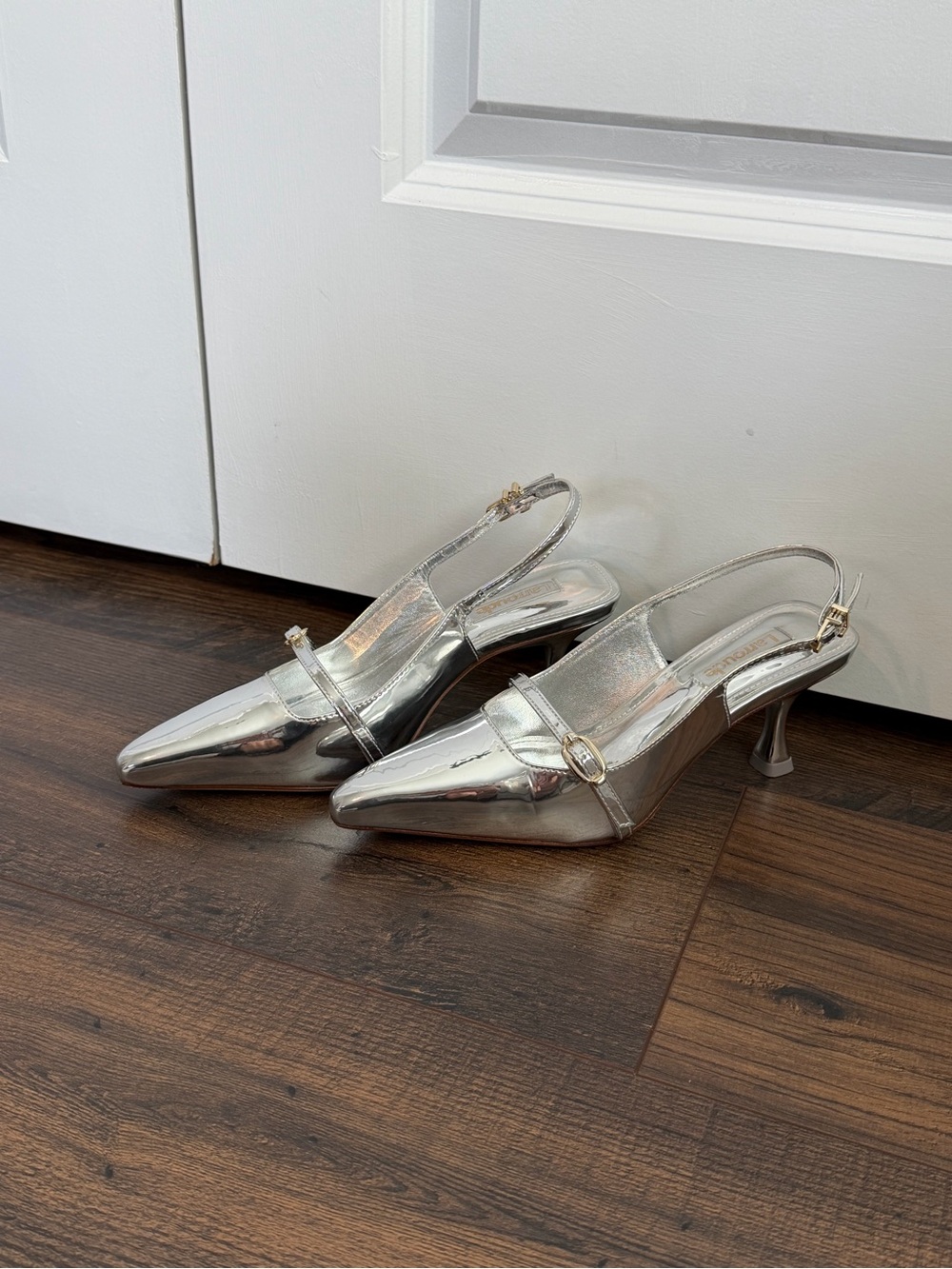 Larroude Women’s Ines 2.5 inch Pump In Silver Specchio Size 5.5